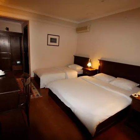 Zinos Hotel