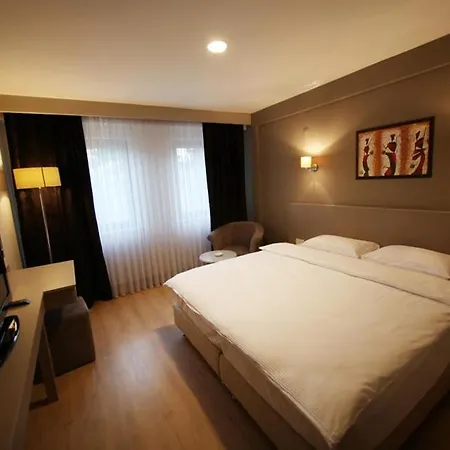 Zinos Hotel 4*